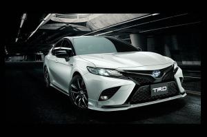 Toyota Camry Hybrid by TRD 2018 года